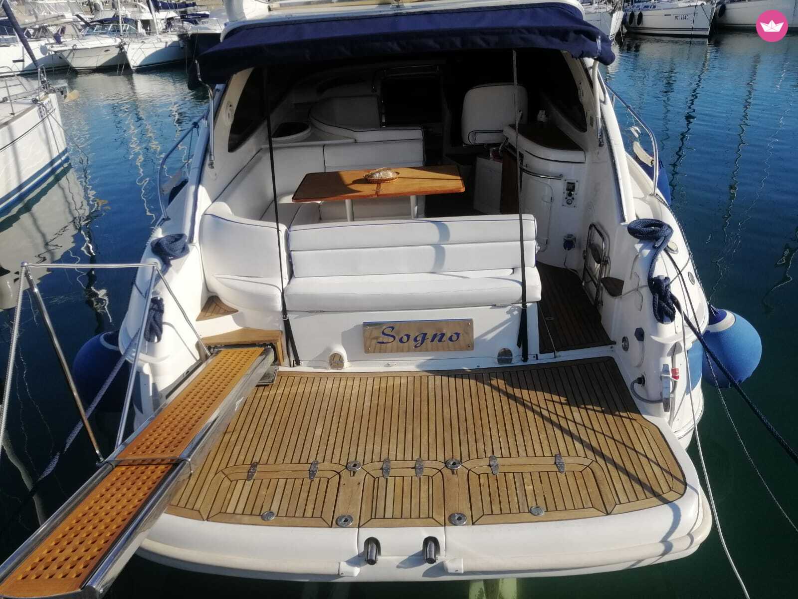 Bateau à moteur Bavaria 35HT 620cv 5