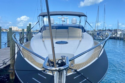 Luxury Motorboat Charter: Sunseeker 64 Predator (2022) in San Juan del Sur