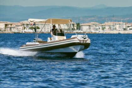 Location Semi-rigide Saver 698 Fréjus