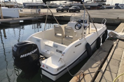 Hire Motorboat Quicksilver 535 open Saint-Cyprien Plage