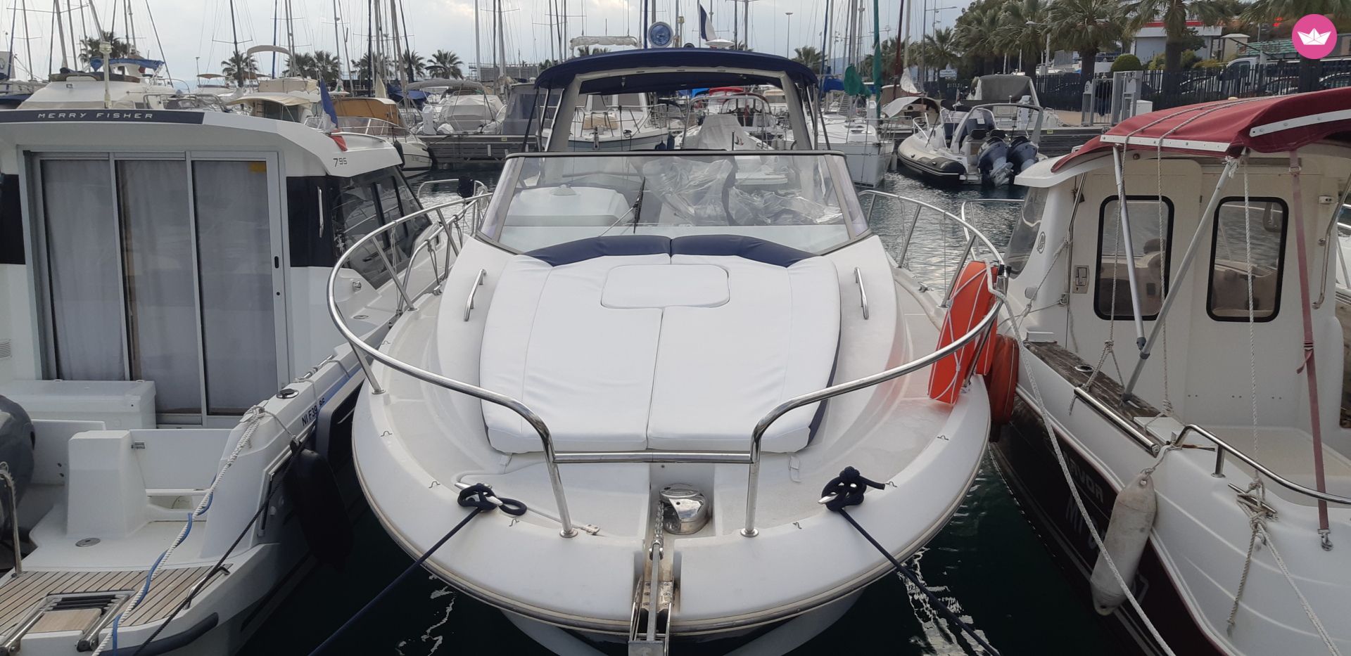 Bateau à moteur Jeanneau Leader 8 320cv 4