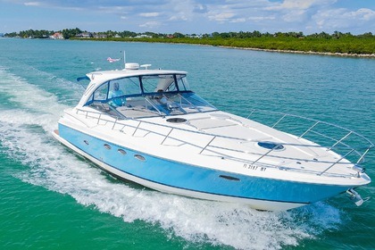 Rental Motor yacht Regal 42 Miami