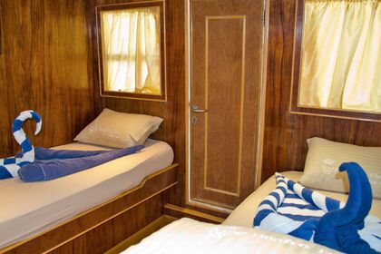 Snefro Pearl – 3 nights Dolphin Safari Cruise