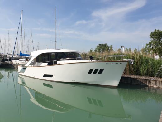 WIA 435 Hard Top