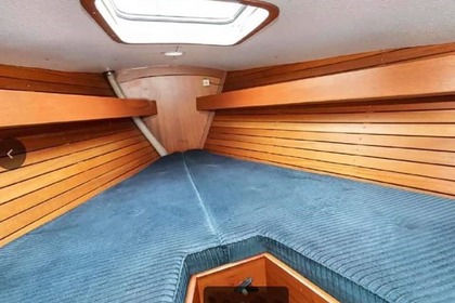 Hire Sailboat Jeanneau Sun Odyssey 37 Lefkada