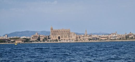 Palma de Mallorca Motorboat RANIERI VOYAGER 19 alt tag text