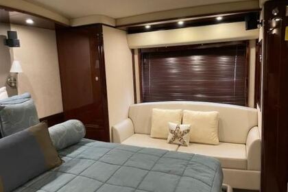 Breathtaking 65' SeaRay Yacht Rental - Immaculate!