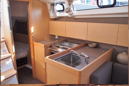 Beneteau Oceanis 38.1