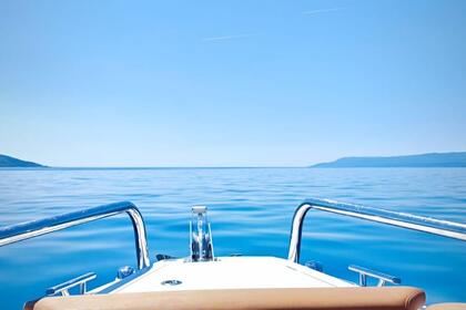 Axopar 28 T-Top mit Kabine. Vollausstattung.