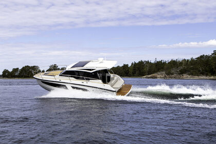 Charter Motorboat  Grandezza 30 OC Trogir
