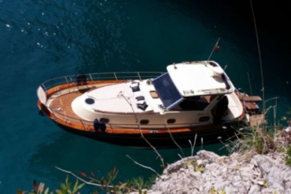 Rental Motorboat Nautica Esposito FUTURA 38 Sorrento
