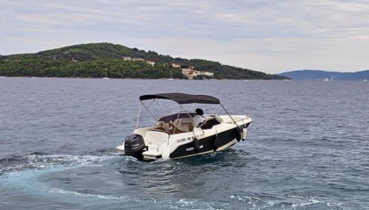 Trogir Motorboat Husaria 570 BR alt tag text