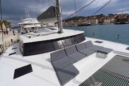Hyra båt Katamaran Fountaine Pajot Fountaine Pajot Astrea 42 - 4 + 2 cab. Pula