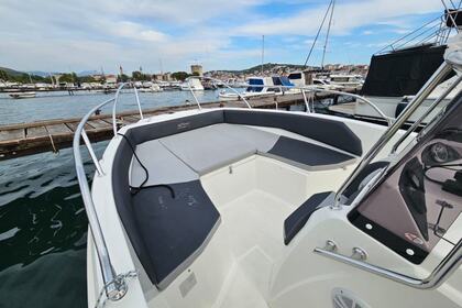 Hire Motorboat Speedy Cayman Rab