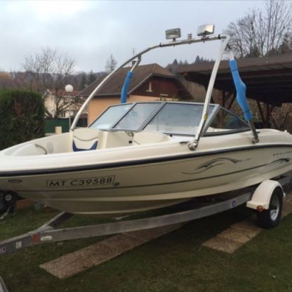 Location Bateau à moteur Bayliner 175 Annecy