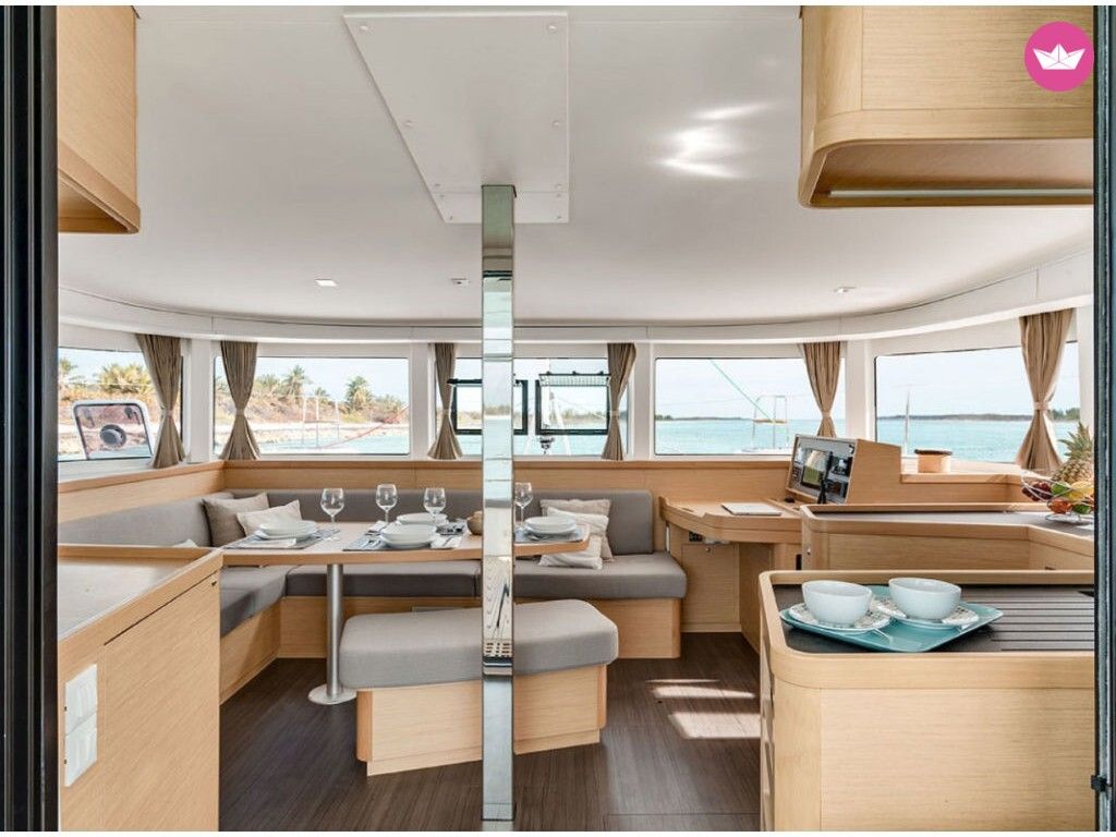 Catamaran Lagoon Lagoon 42 12.8m 3
