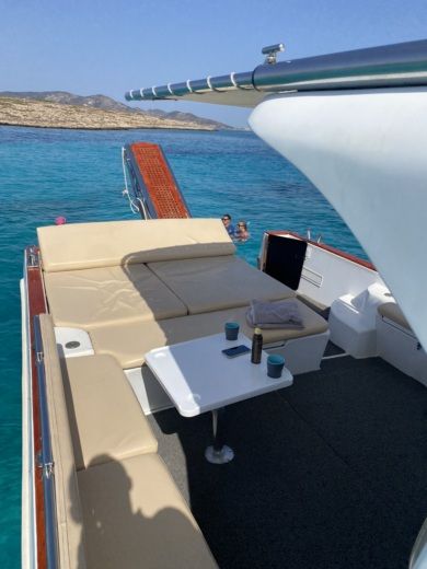 Paros Motorboat JET CRAFT 35 alt tag text