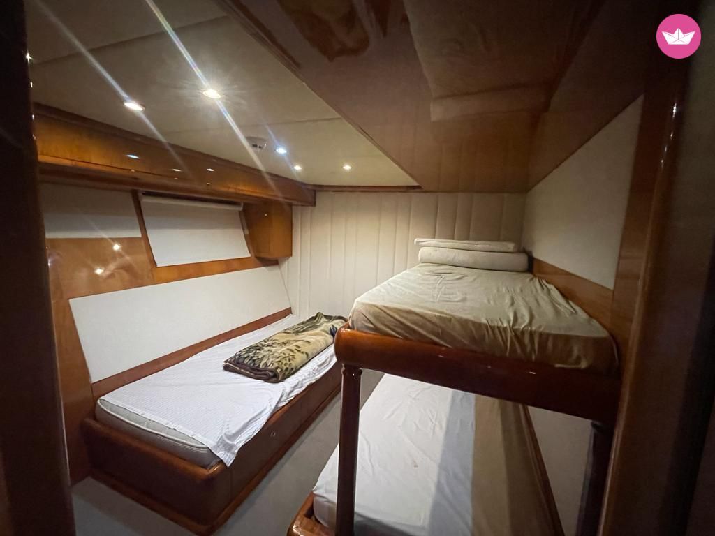 Yacht Dubai Custom 2015 1000cv 8