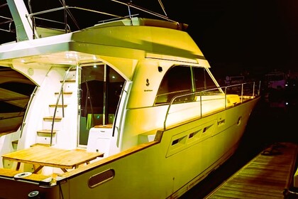 Charter Motor yacht Beneteau First 456 Abu Dhabi