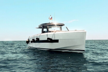 EXPERIENCE PURE FREEDOM ON THE WATER