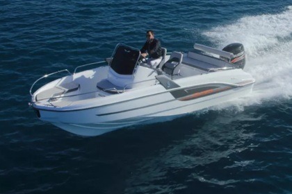 Hyra båt Motorbåt Beneteau flyer 6.6 spacedeck Flyer 6.6 spacedeck L'Ametlla de Mar