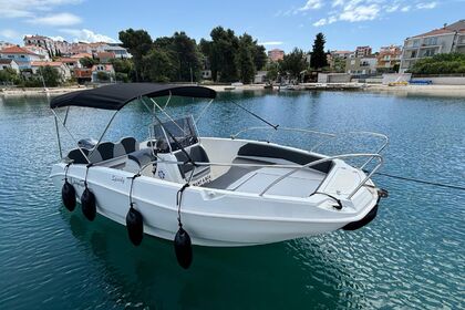 Miete Motorboot Italy Cayman 545 Okrug Gornji
