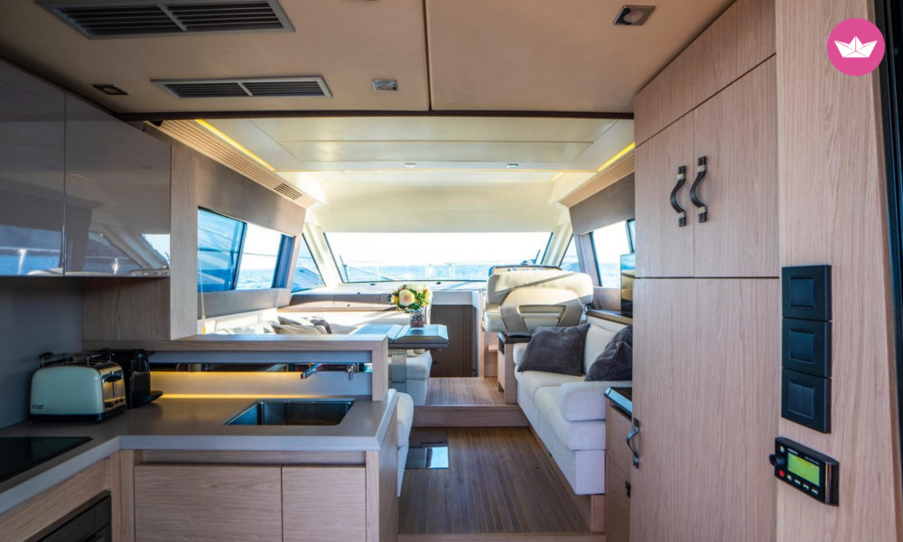 Bateau à moteur Monte Carlo 5 870cv 6