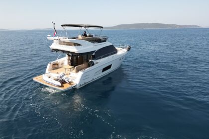 Miete Motoryacht Bavaria Yachtbau Bavaria Virtess 420 Fly Trogir