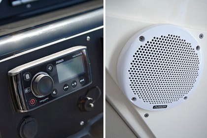 Quicksilver Activ 755 Sundeck