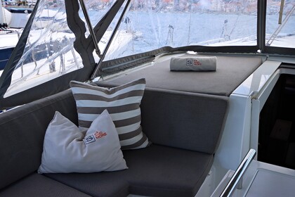 Verhuur Zeilboot Bénéteau Oceanis 46.1 Marina Frapa