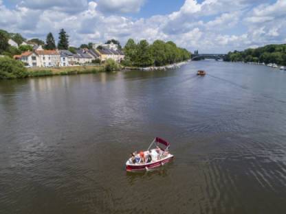 Location Bateau à moteur Ruban Bleu Sensas Nantes