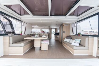 Noleggio Catamarano Catana Group Bali 5.4 - 6 + 2 cab. Le Marin