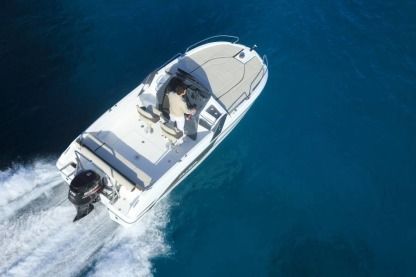 Location Bateau à moteur Beneteau Flyer 6.6 Sundeck Ajaccio