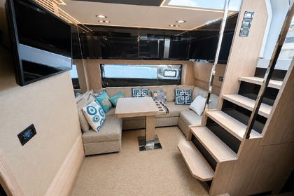 Miete Motoryacht Azimut Atlantis Castiglioncello