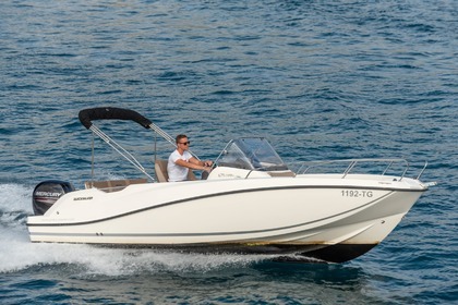 Rental Motorboat Quicksilver 675 Open Split
