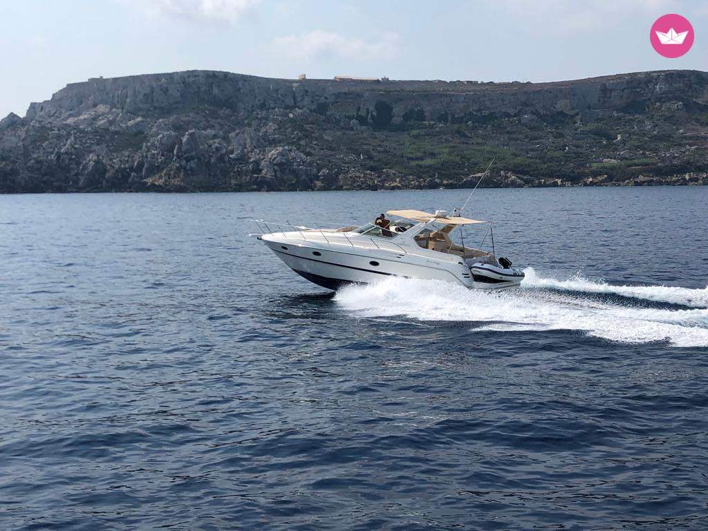 Łódź motorowa Cranchi Smeraldo 36 do wynajęcia