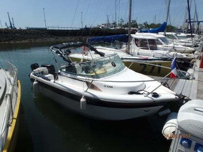Location Bateau à moteur Ocqueteau 500 Plein Ciel Lorient