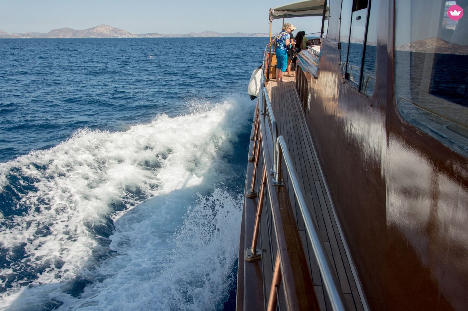 Motorboat Graham Bunn Amanda for hire