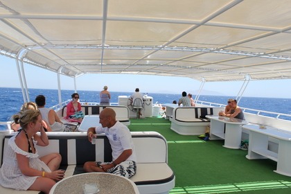 **Shared Romantic Full-Day Yacht Cruise to Ras Mohamed & White Island**