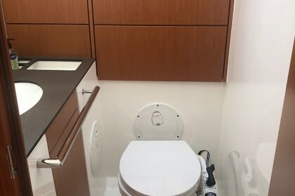 New Brand Bavaria Cruiser 46