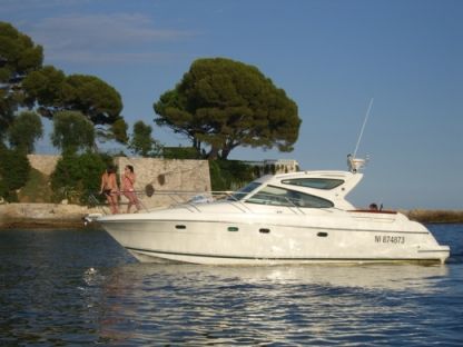 Location Bateau à moteur Jeanneau Prestige 34S Villefranche-sur-Mer