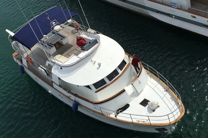 Alquiler de yate de lujo transoceánico.