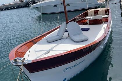 Hyra båt Motorbåt Apreamare Lancia Sorrentina 8 mt Ischia