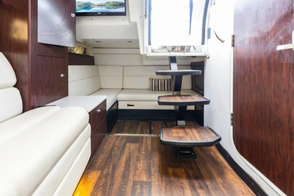 Luxus-Yacht in Beckenried (20min von Luzern) – Komfort und Fahrspaß auf dem Vierwaldstättersee