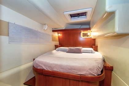 Deal of the Week! Leopard 47 Ft Catamaran for Rent in Cartagena, Colombia.