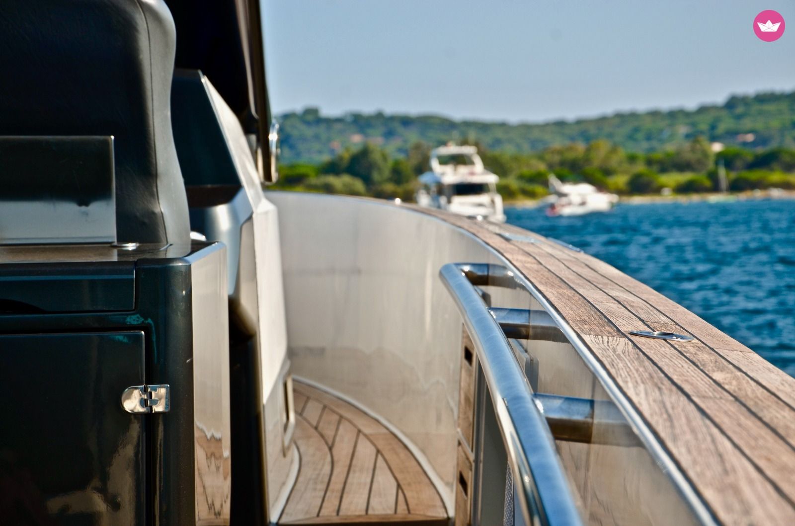 Charter Motorboat Fjord 40 Saint-Tropez