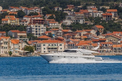 Charter Motor yacht FAIRLINE 65 SQUADRON Primošten