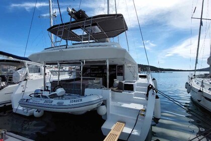 Rental Catamaran Dufour Yachts Dufour 48 Catamaran - 5 + 1 cab. Split