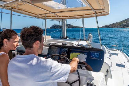 Location Catamaran Fountaine Pajot Fountaine Pajot FP 44 Quatuor - 4 + 2 cab. Šibenik