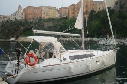 Charter Sailboat BENETEAU OCEANIS 34 Oristano